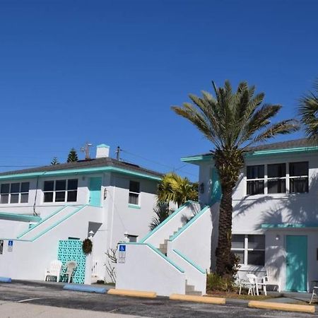 Private One-Bedroom 13-Directly Across From Beach St. Pete Beach Exterior photo